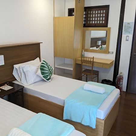 Aquaventure Reef Club Hotel Mabini  Ngoại thất bức ảnh