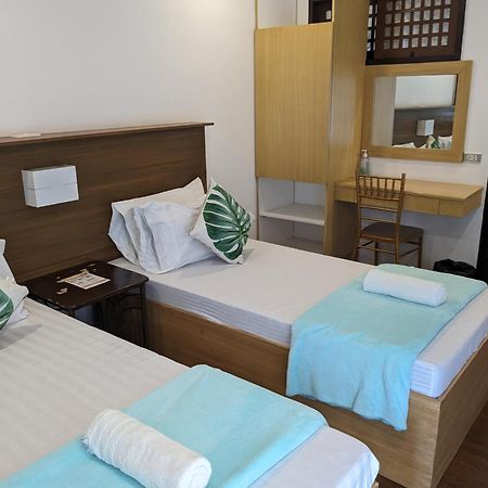 Aquaventure Reef Club Hotel Mabini  Ngoại thất bức ảnh