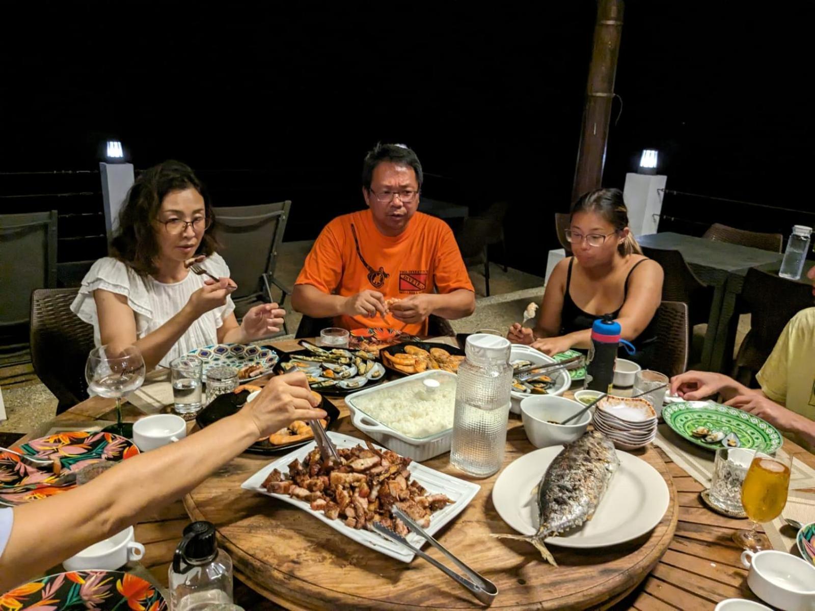 Aquaventure Reef Club Hotel Mabini  Ngoại thất bức ảnh